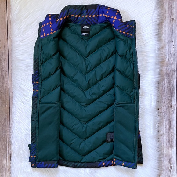 The North Face Women’s Printed Rox Luxe Vest - Picture 5 of 9